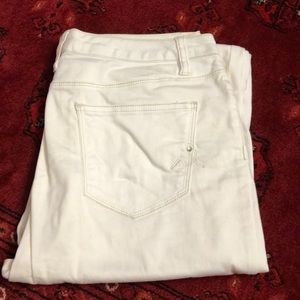 Frenchcuff white jeans size 8 with decor
